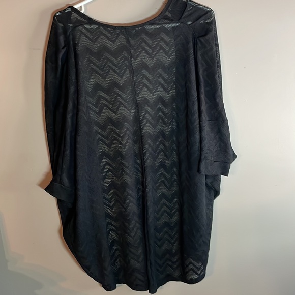 Black Cardigan with chevron pattern - Picture 2 of 3